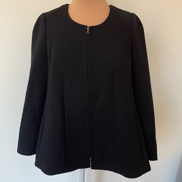 L’Autre Chose Black Virgin Wool Zipper Front Short Trapeze Jacket EUC Size 42/L - Picture 1 of 10
